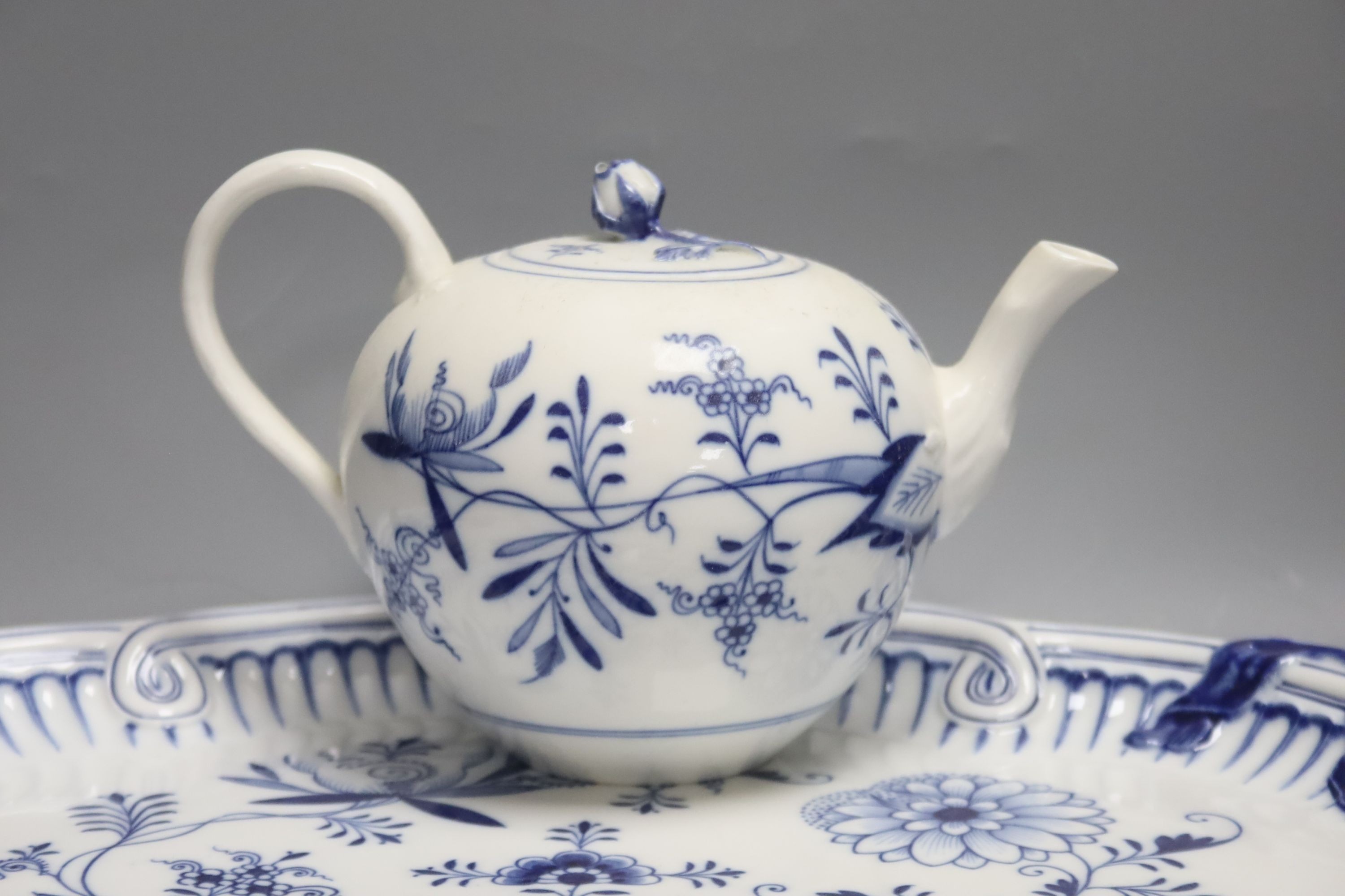 A Meissen blue and white onion pattern part cabaret set with tray, 39.5cm
